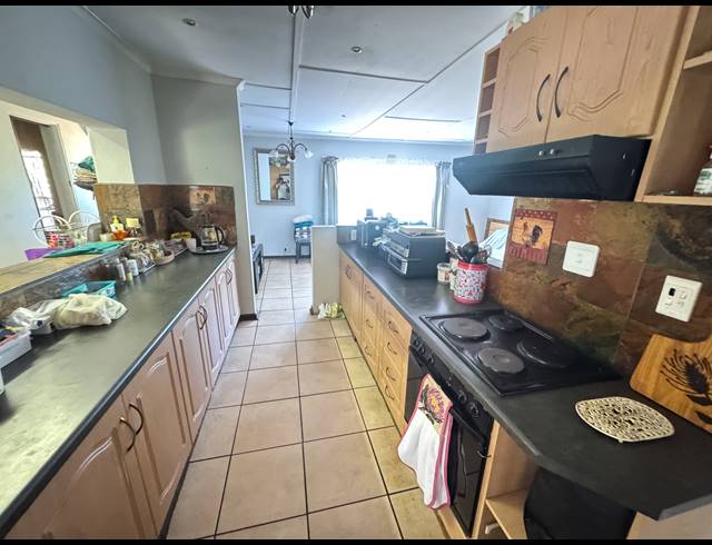 4 BEDROOM HOUSE FOR SALE IN BARBERTON